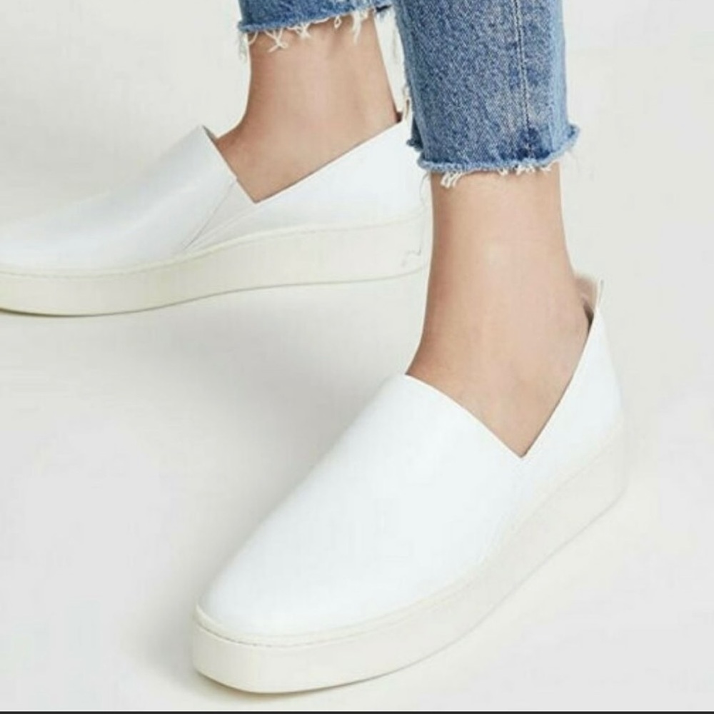 Vince Saxon 2 white slip on sneakers size 7